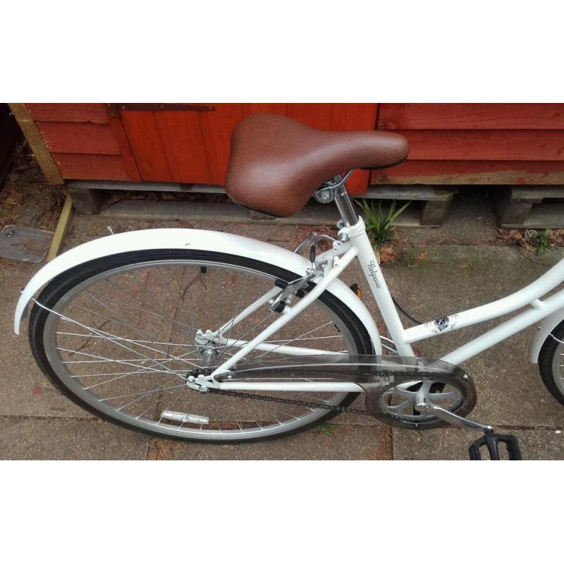 New ladies city/town bike