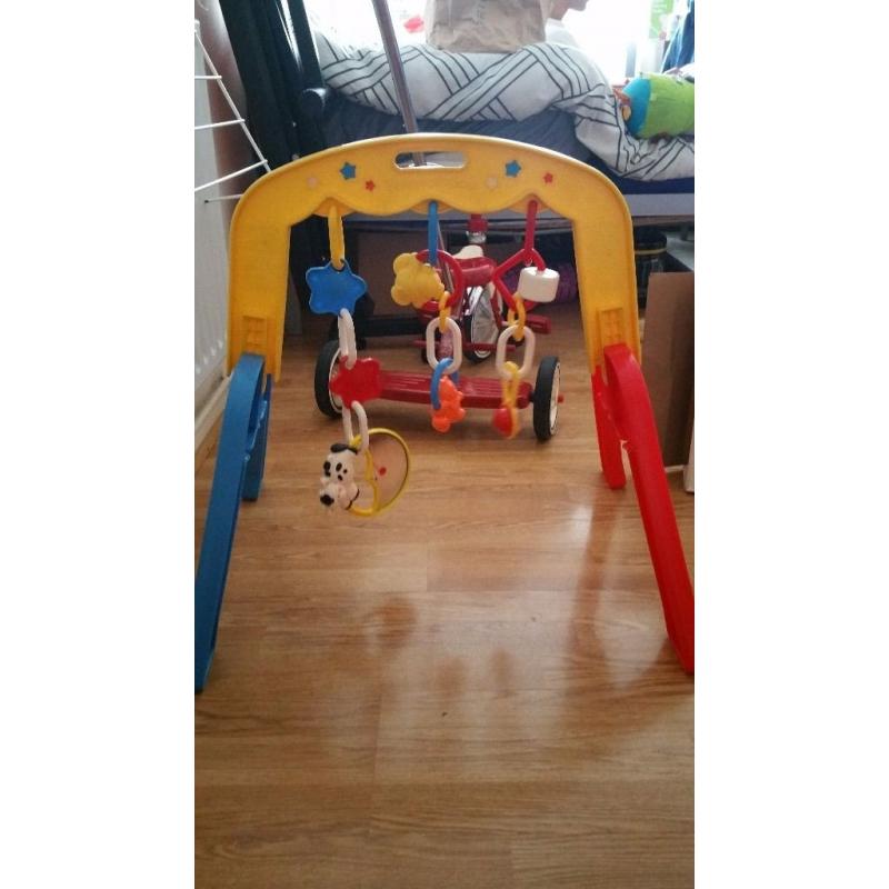 Fisher price activity links gym
