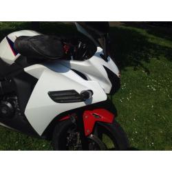 Honda cbr. 125. Not Yamaha r125