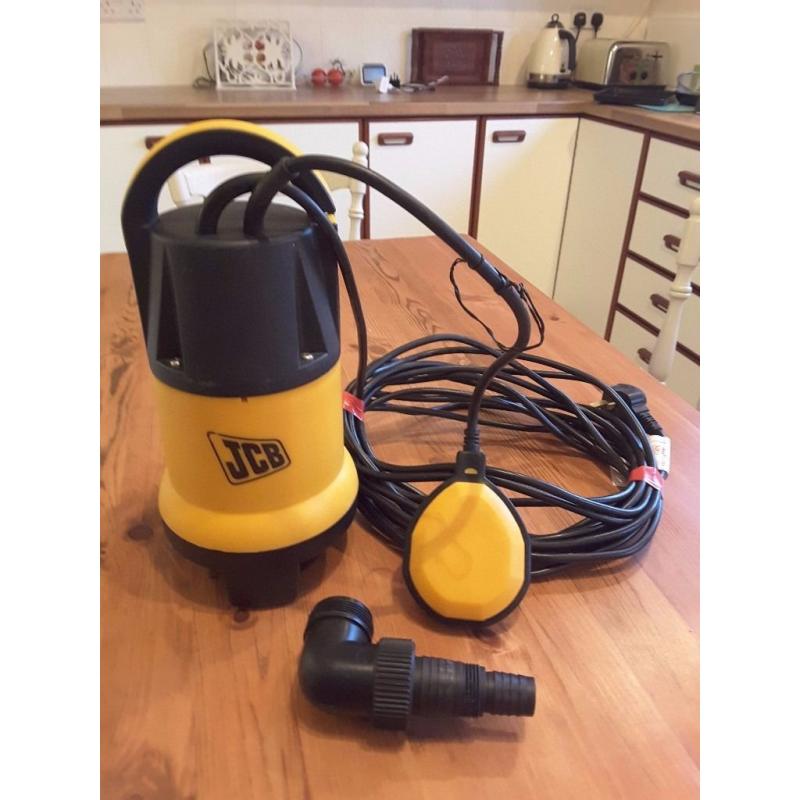 JCB 550w Water Pump