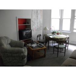 COMFORTABLE WEST END ROOM