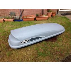 Odyssey Karrite Roof Box and adjustable locking roof bars
