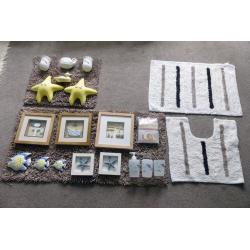 Bathroom Items-mats/pictures/holders etc Lots of high quality bits & pieces to enhance any bathroom