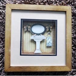 Bathroom Items-mats/pictures/holders etc Lots of high quality bits & pieces to enhance any bathroom