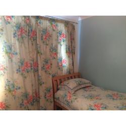 Matching set - Double width long curtains, 2 single duvet sets, 4 pillow cases and a 13.5 tog duvet