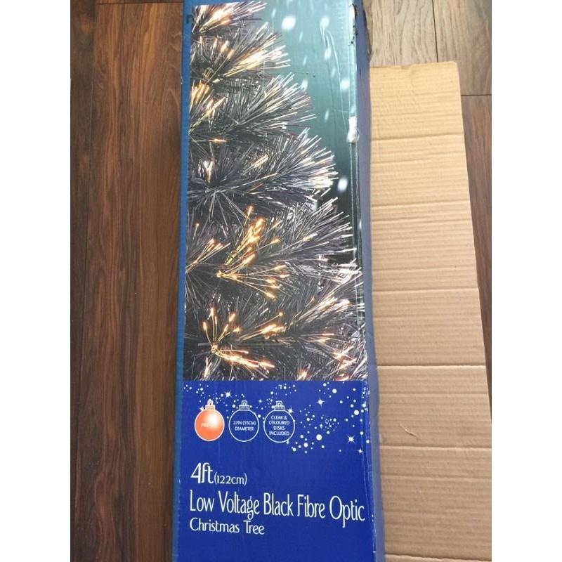 BLACK CHRISTMAS TREE THAT LIGHTS UP