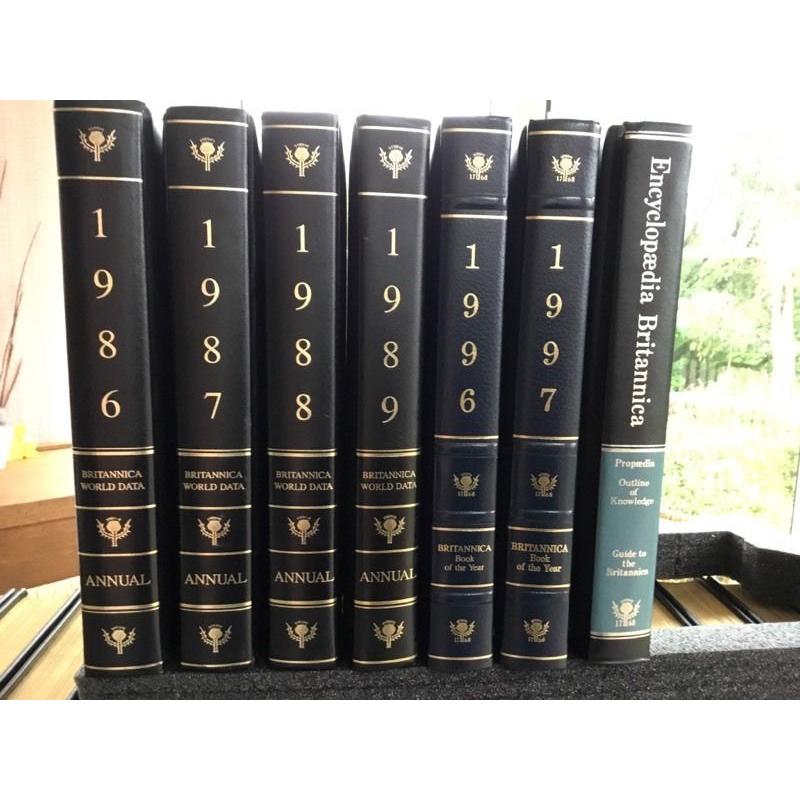 Encyclopaedia Britannica 45 volumes