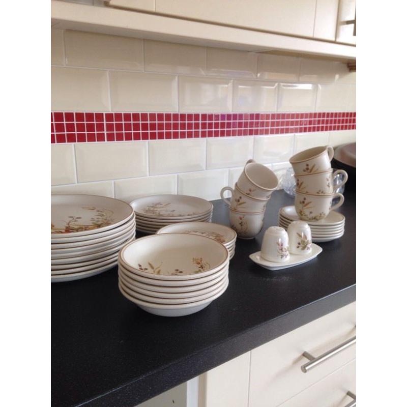 Complete dining set