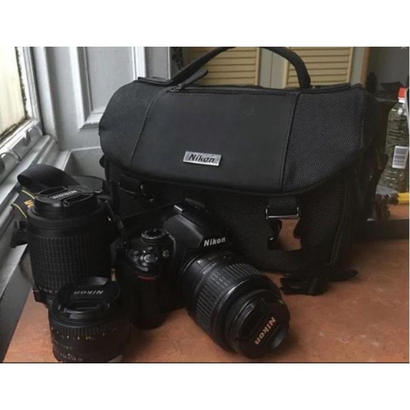 Immaculate condition NIKON D3000+ Nikkor 18-55mm + Nikkor 55-200mm + Nikkor 50mm + Nikon Bag