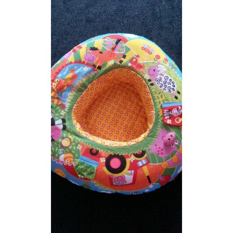 Baby donut seat
