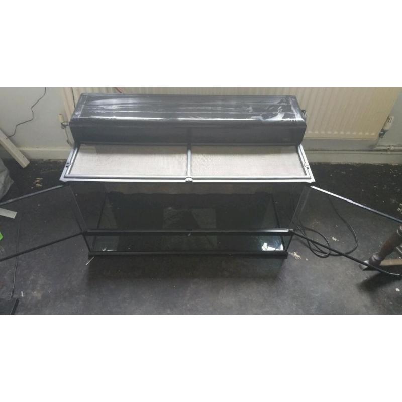 Vivarium tank