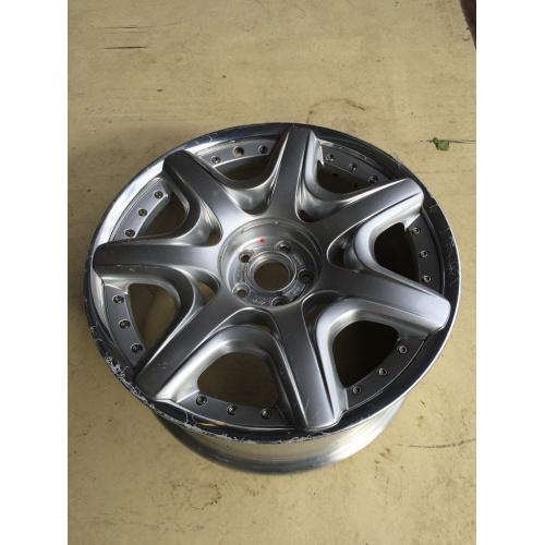 Bentley 20" Mulliner Split Rim 7 Spoke Wheel