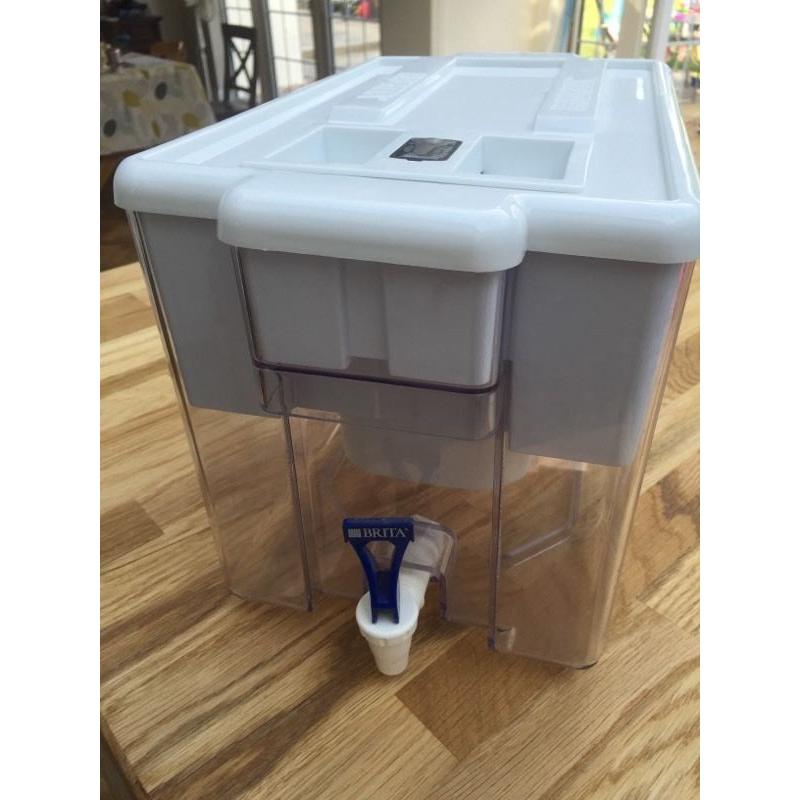 Brita 'Optimax' water filter, 8.5 litre capacity