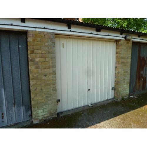 Secure garage off Putney Hil