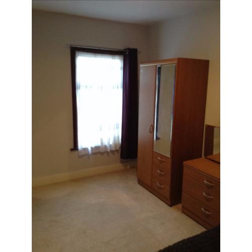 DOUBLE ROOM TO LET AT ENFIELD INCLUDING UTILITIES