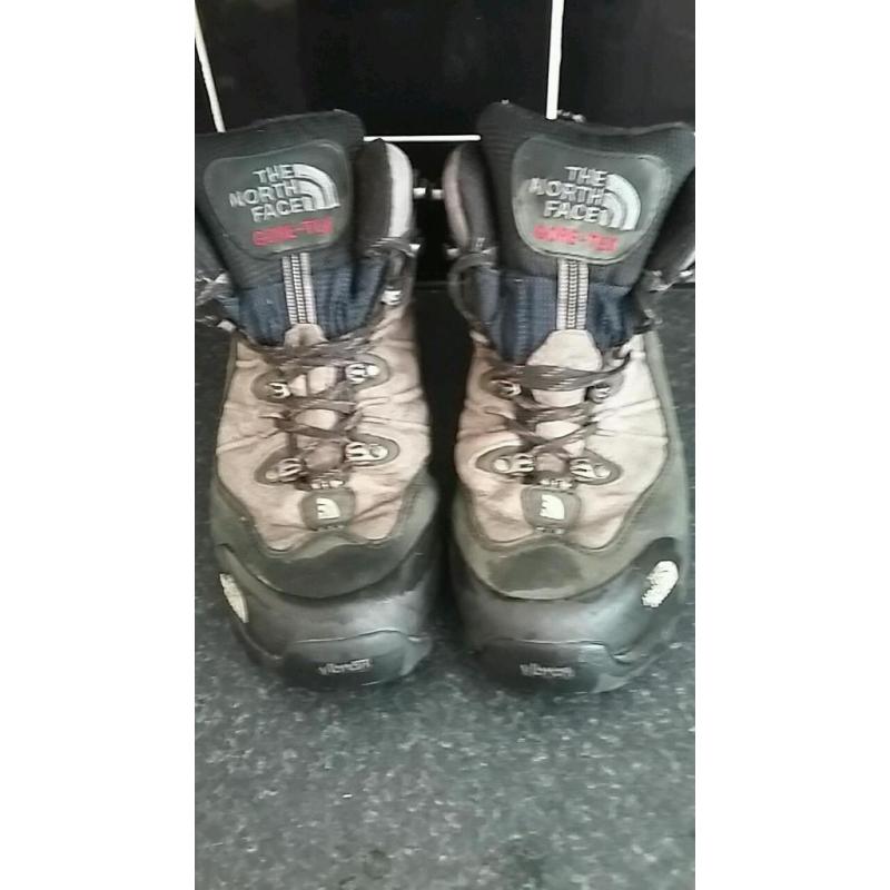 North face mens boots size 8