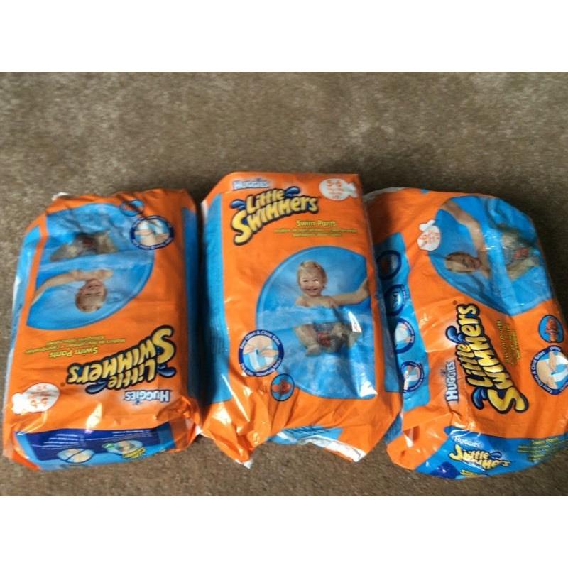 Huggins nappies little swimmers