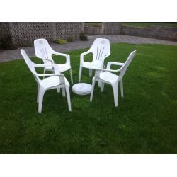 7 White Garden Chairs