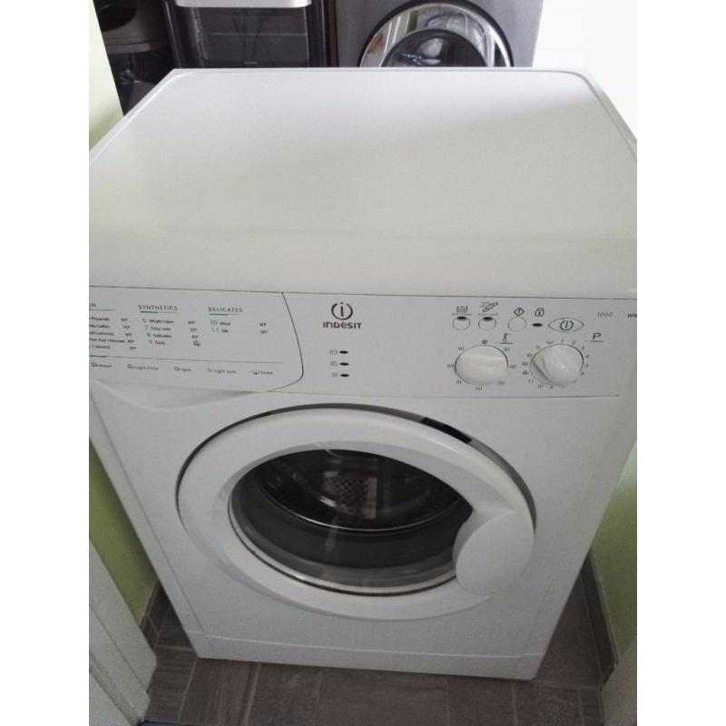 INDESIT white washing machine 6kg