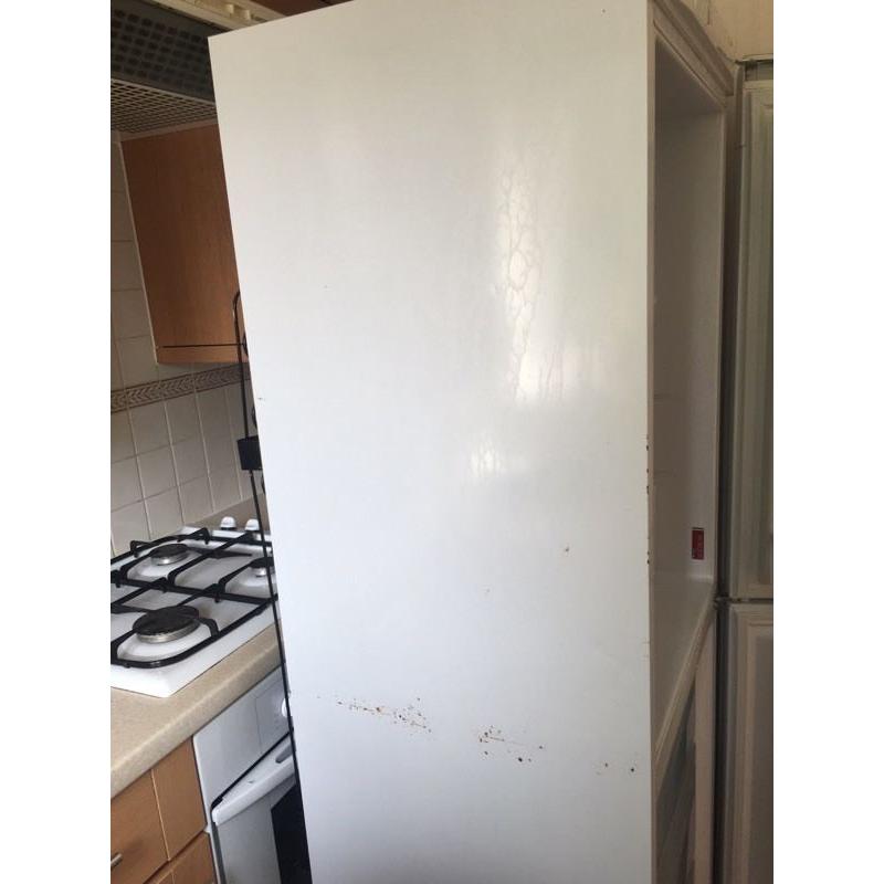 Hot point fridge freezer