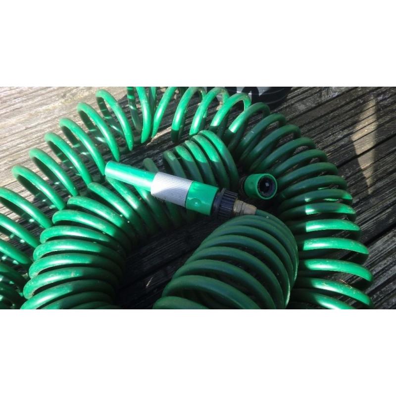 Concertina garden hose