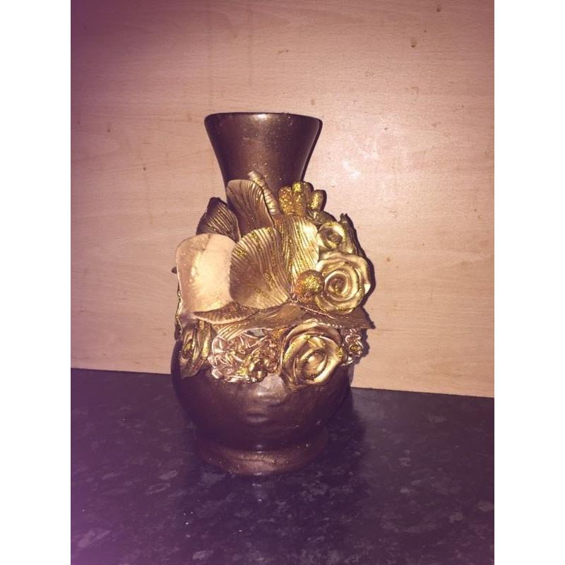 Flower vase