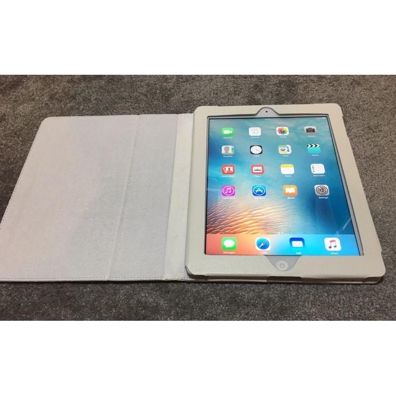 Ipad 4 16GB Wifi it's not mini! Working prfect!