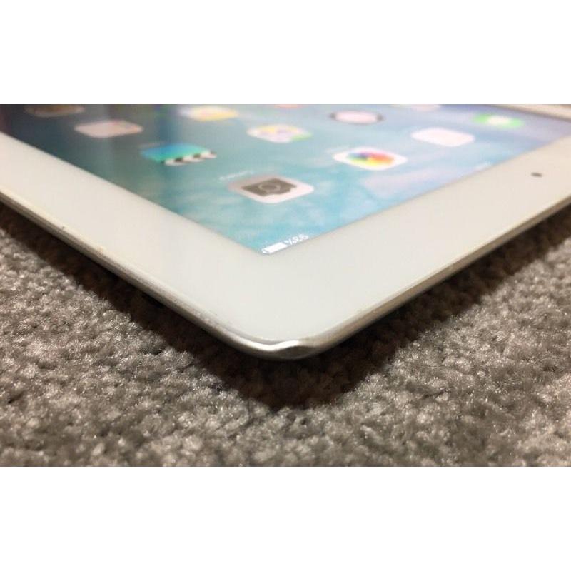 Ipad 4 16GB Wifi it's not mini! Working prfect!