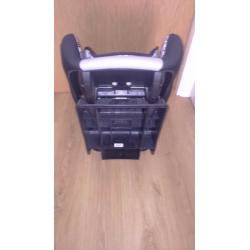 Universal baby car seat from birth to 18Kg