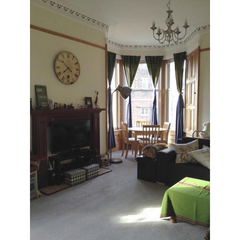 Large double bedroom in the city centre - Wifi, Utility included (short-term let)