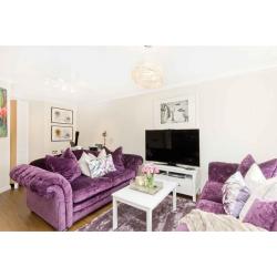 2X Excellant Condition Sofas (Need Gone ASAP)