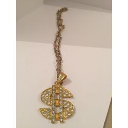 Blingtastic necklace