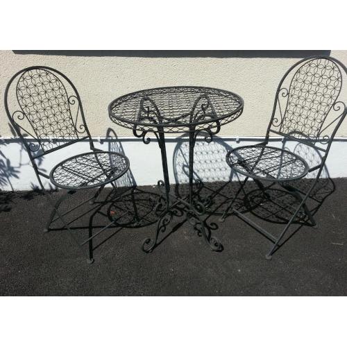 Patio/Garden Table and Chairs