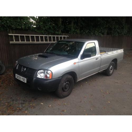NISSAN NAVARA 2WD 1 OWNER £2750 PART EX POSS