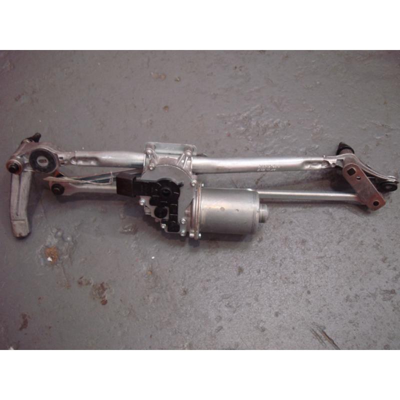 BMW 3 series E90 E91 E92 E93 windscreen wiper motor and linkage 6161 7161710