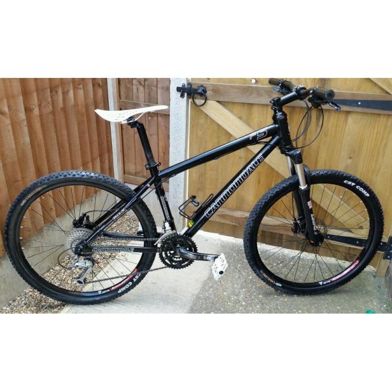 CANNONDALE F5 MOUNTAIN BIKE