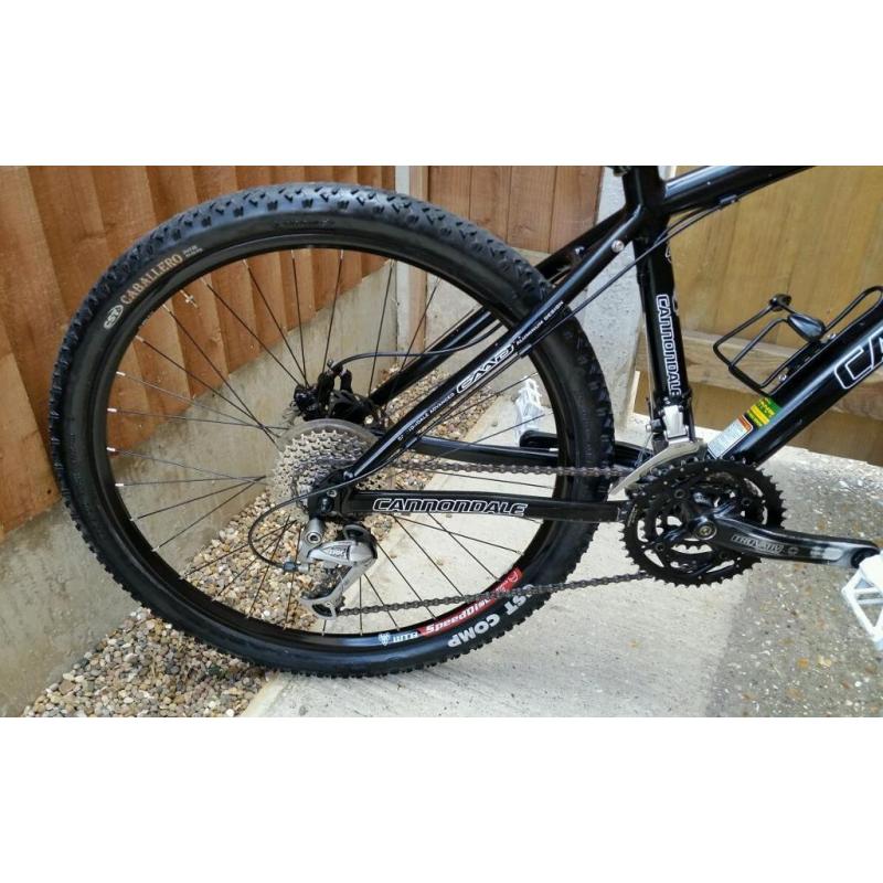 CANNONDALE F5 MOUNTAIN BIKE