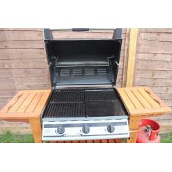 Beefmaster 3 burner Gas BBQ & regulator & 11kg gas bottle