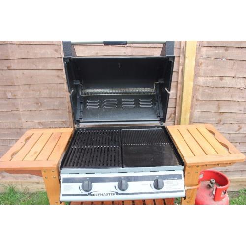 Beefmaster 3 burner Gas BBQ & regulator & 11kg gas bottle