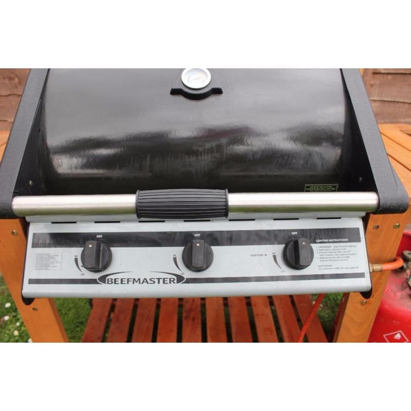 Beefmaster 3 burner Gas BBQ & regulator & 11kg gas bottle