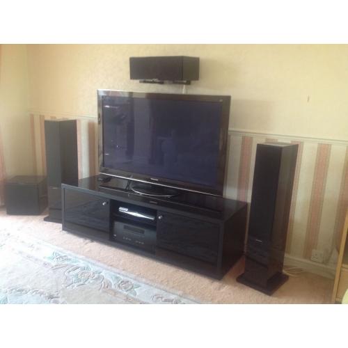 Arcam Amplifier / Bower & Wilkins Speakers - Home Cinema