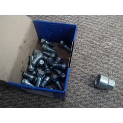 2x pairs of 5x112 to 5x120 wheel adaptors, M14x1.5 x 26mm Bolts, Land Rover Nuts + locking Key