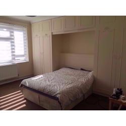 DOUBLE ROOMS IN HACKNEY/BETHNAL GREEN (PRIVATE GARDEN)