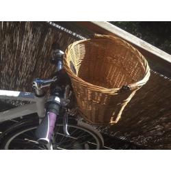 Lades Hybrid Bike with Accessories (Virtually new Dalby Pendleton)