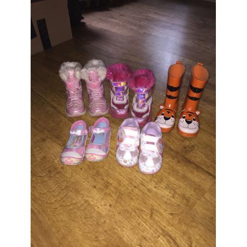 Girl Clothes 4-5 & 5-6 years + shoes,boots size 9(Frozen,Disney Princess,New H&M jacket,Vertbaudet)