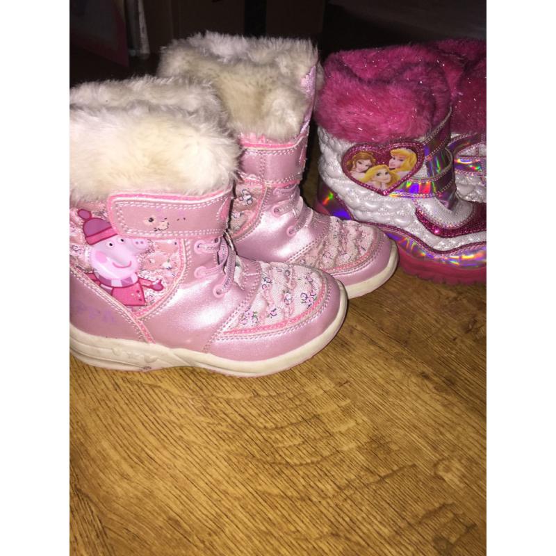 Girl Clothes 4-5 & 5-6 years + shoes,boots size 9(Frozen,Disney Princess,New H&M jacket,Vertbaudet)