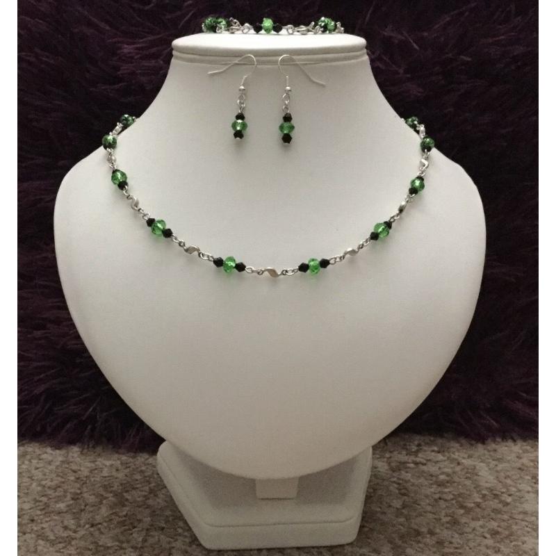 Handmade green crystal 3 piece jewellery set
