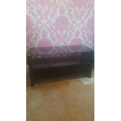 Black glass tv unit