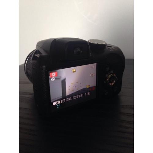 Fujifilm Finepix S3280 digital camera