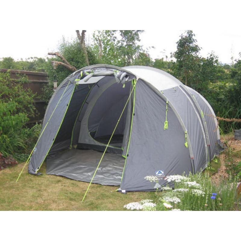 Sunncamp Odessy XL 4 man tent - (or 2 people + bikes!)